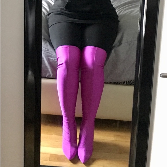 OVER THE KNEE BOOTS - Picture 5 of 7